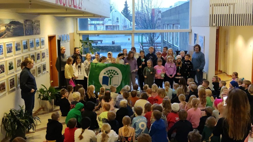 6. Grænfáninn kominn í hús