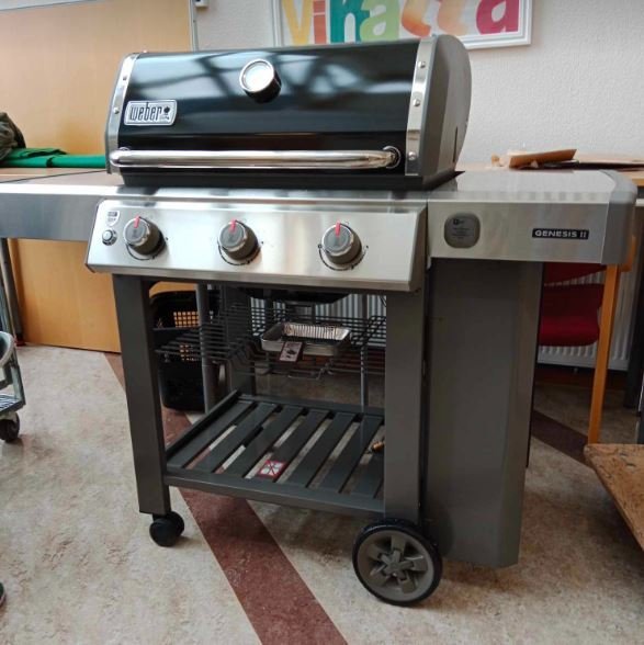 Gjöf frá foreldrafélagi skólans