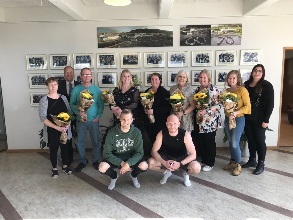 Starfsmenn kvaddir. Á mynd eru, frá vinstri: Halldóra Margrét, Sævar Þór skólastjóri, Gunnar, Geir E…