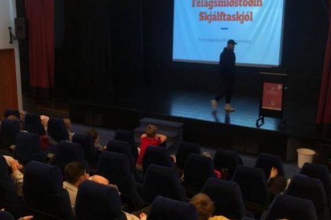 Kynningar á félagsmiðstöðinni